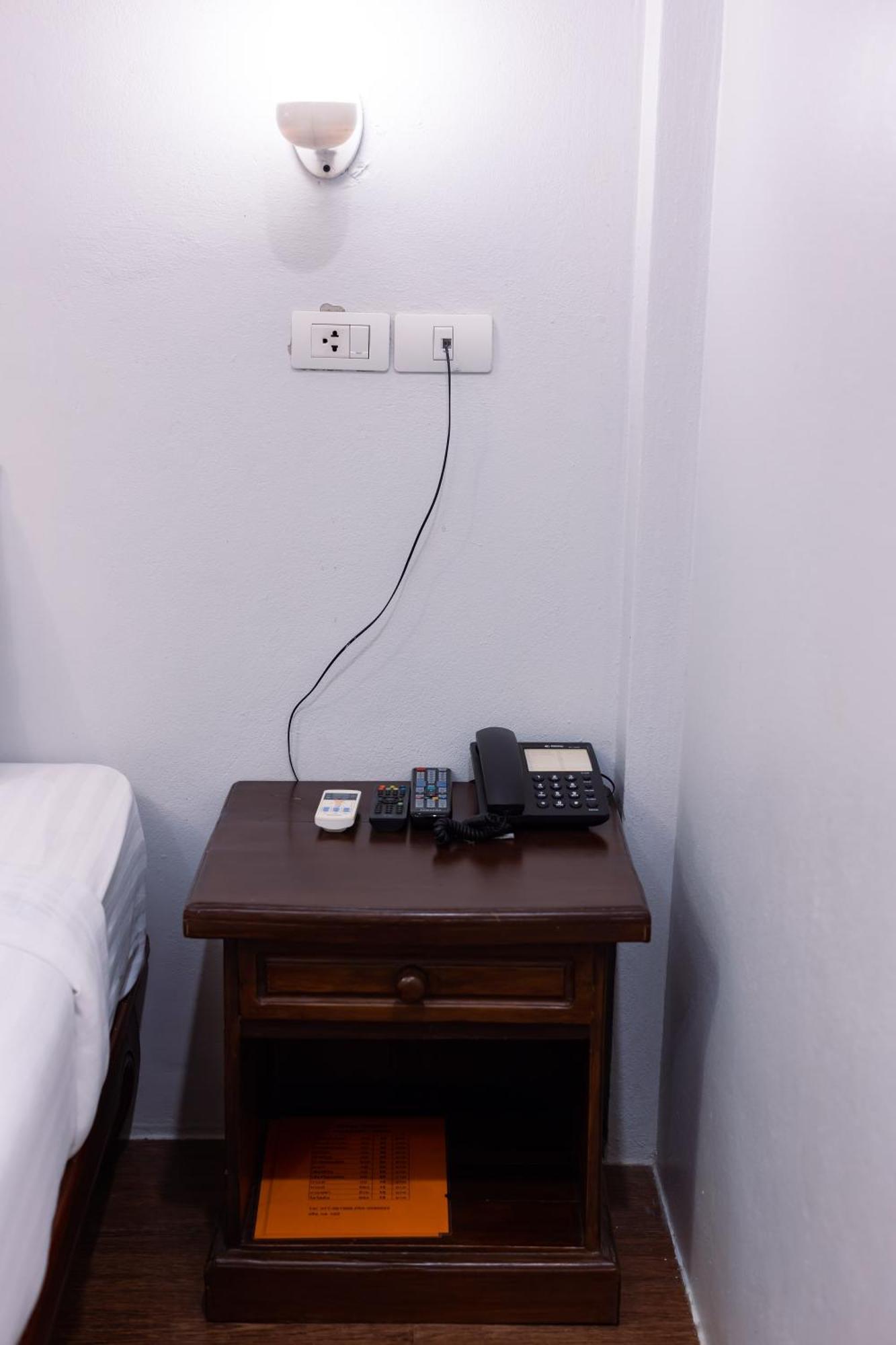 Sleep Hotel - Sha Certified Surat Thani Bilik gambar
